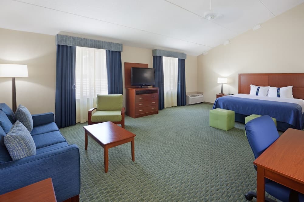Iris Hotel Cape Cod gallery photo in Falmouth, MA — image 60