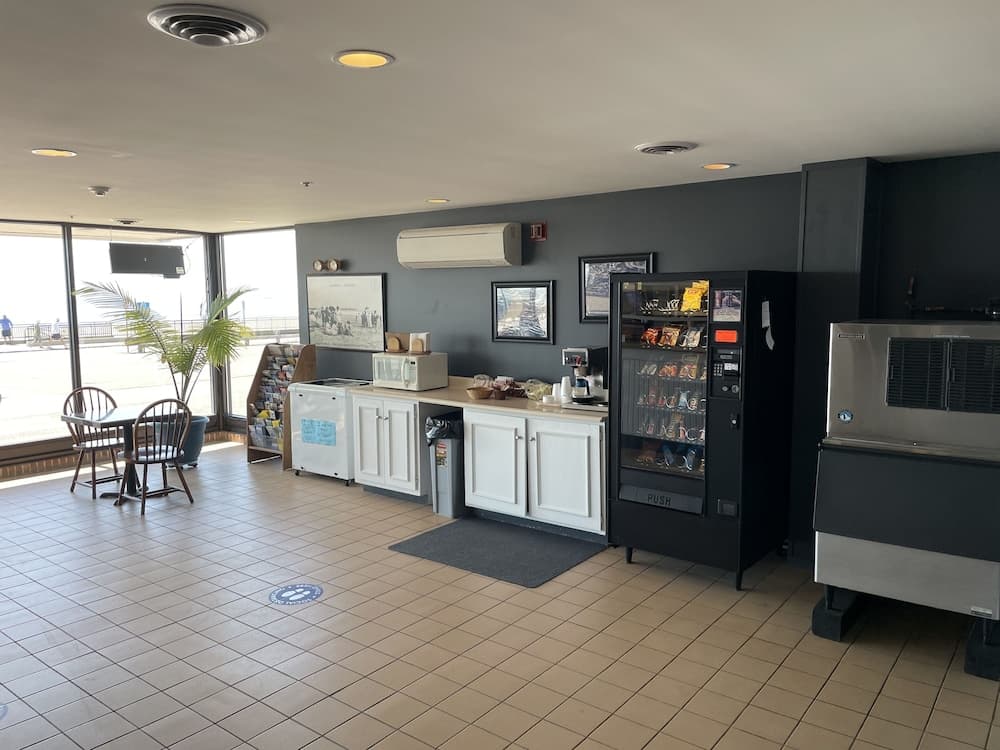 Hampton House Hotel property views in Hampton, NH — gallery photo 3