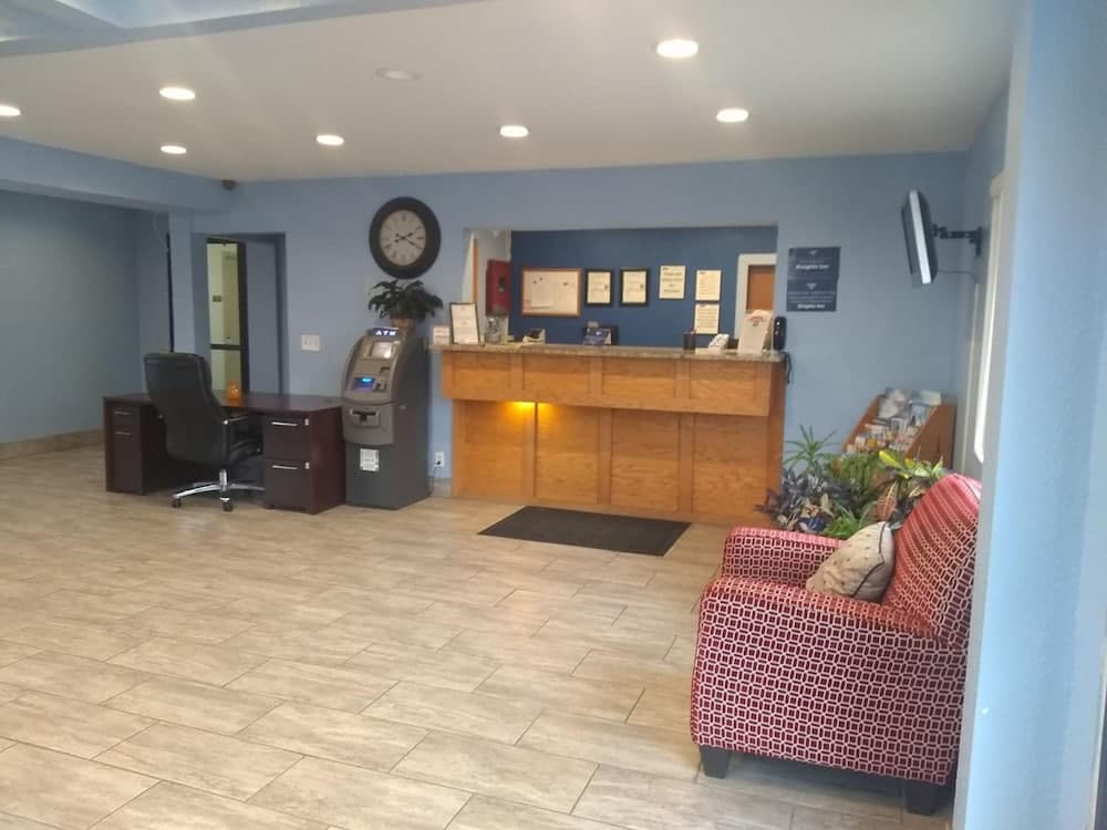Sioux City Inn interior in Sioux City, IA — gallery photo 2