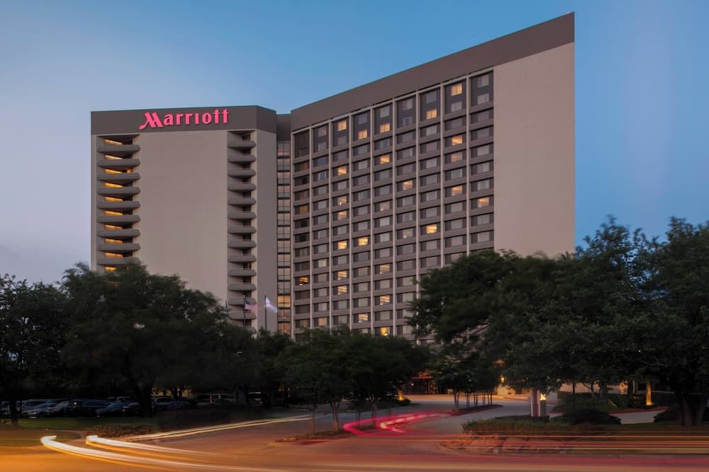 Dallas/Fort Worth Airport Marriott featured exterior or lobby in Irving, TX — similar hotel
