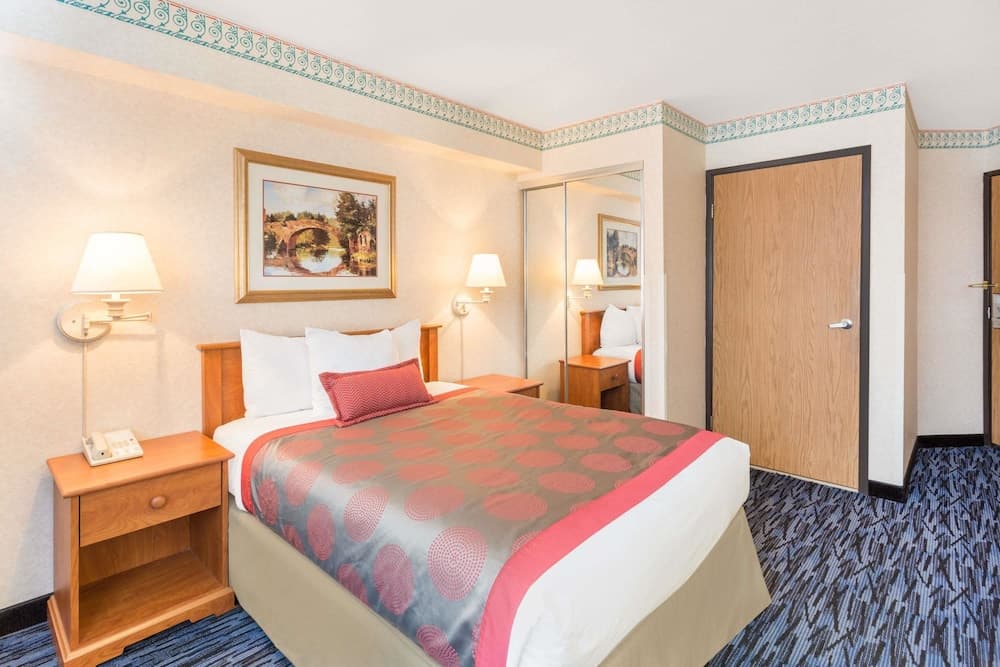 Ramada by Wyndham Kent Seattle Area gallery photo in Kent, WA — image 25
