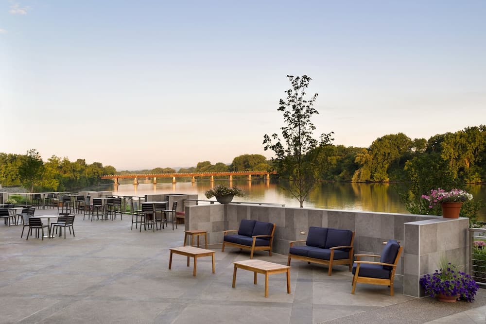 The Landing Hotel at Rivers Casino & Resort gallery photo in Schenectady, NY — image 39