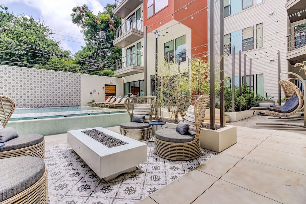Sentral East Austin at 1614 E. Sixth featured exterior or lobby in Austin, TX — similar hotel