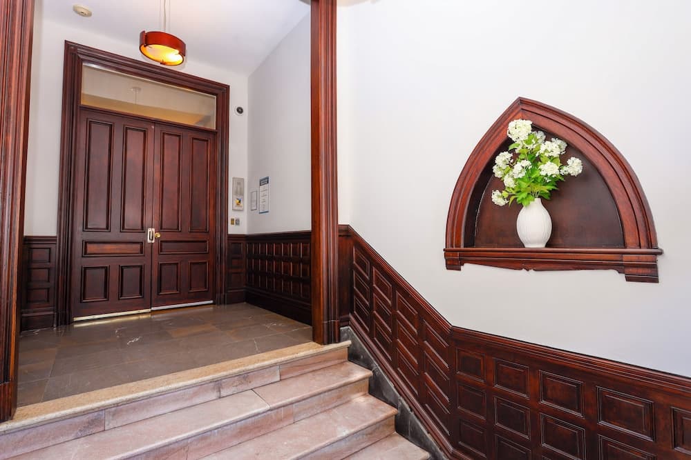 Maverick Suites at 245 Newbury St property views in Boston, MA — gallery photo 3