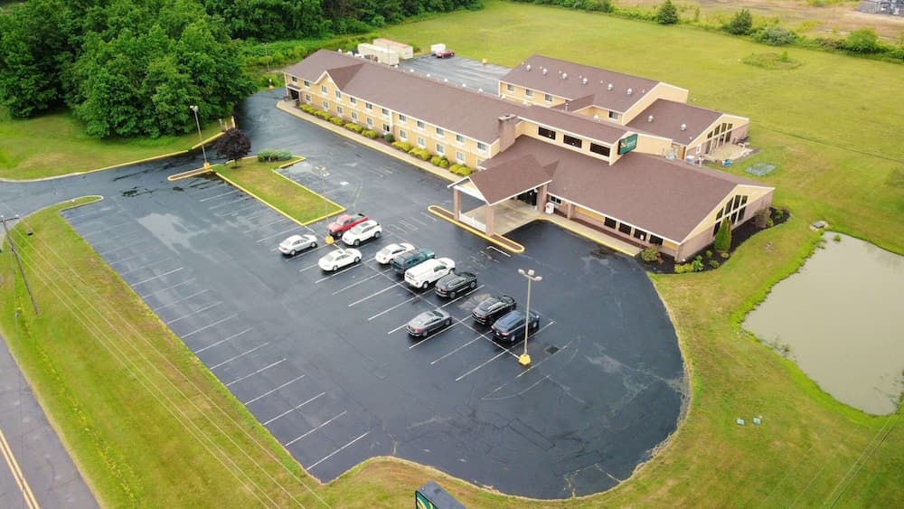 Quality Inn & Suites Harrington - Milford interior in Harrington, DE — gallery photo 2