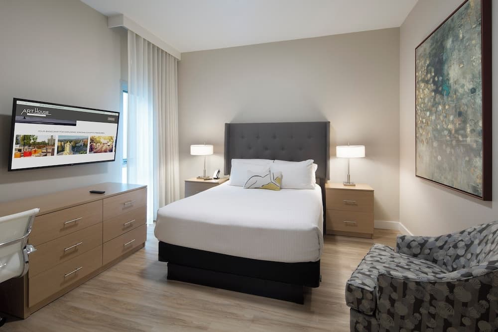 Art House Hotel and Suites gallery photo in Santa Rosa, CA — image 35