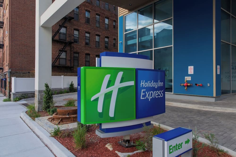 Holiday Inn Express - New Rochelle by IHG gallery photo in New Rochelle, NY — image 19