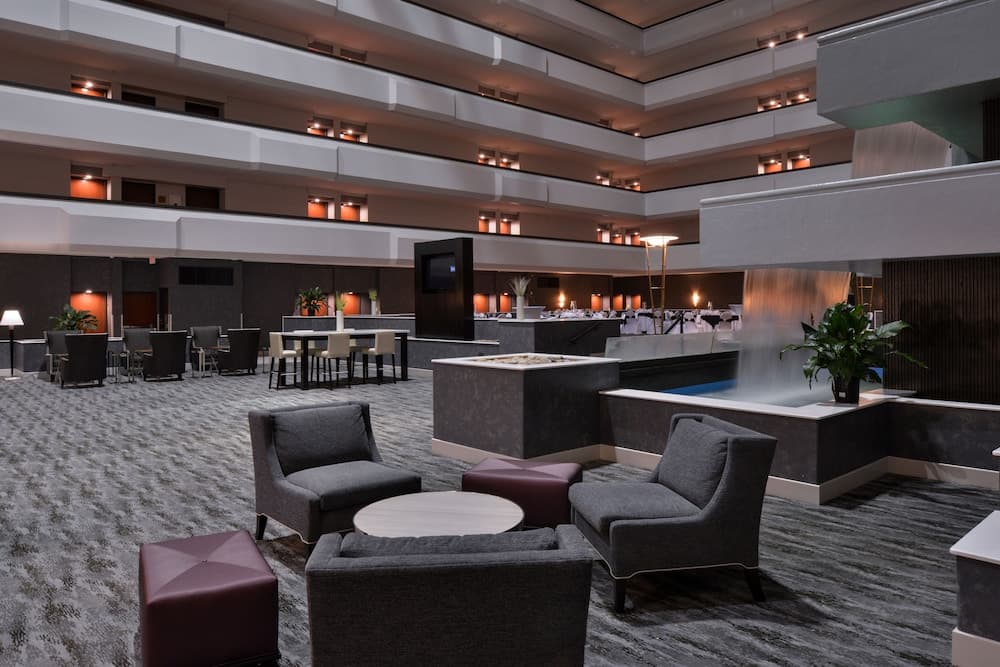 Holiday Inn Hotel & Suites Beaumont Plaza (I-10 & Walden) by IHG gallery photo in Beaumont, TX — image 34