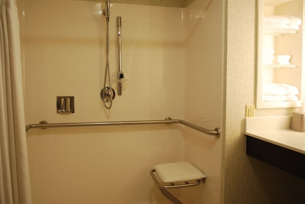 Holiday Inn Express Hotel and Suites Kingsport by IHG gallery photo in Kingsport, TN — image 26