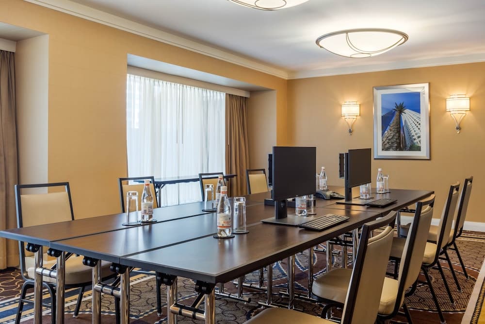 Omni Los Angeles Hotel gallery photo in Los Angeles, CA — image 19