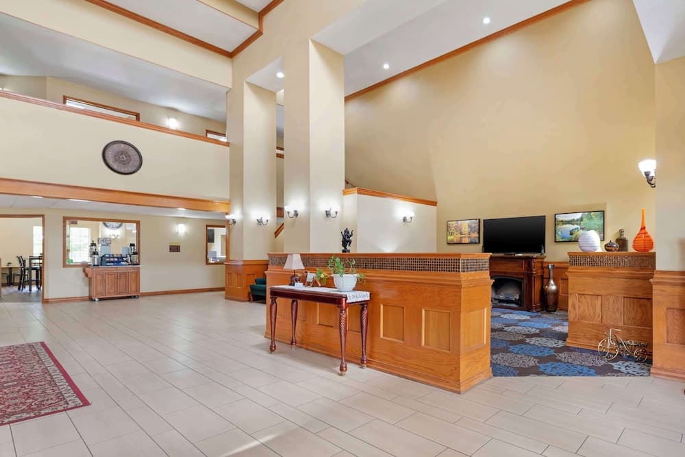 Best Western Locust Grove Inn & Suites property views in Locust Grove, OK — gallery photo 3
