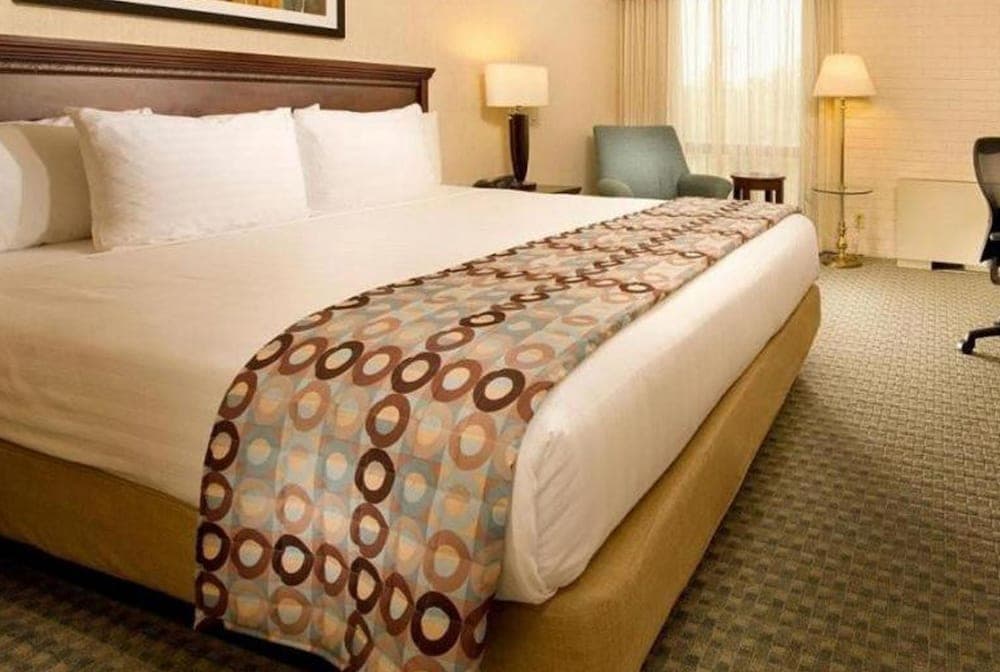 Hotel Lotus Kansas City Stadium gallery photo in Kansas City, MO — image 28