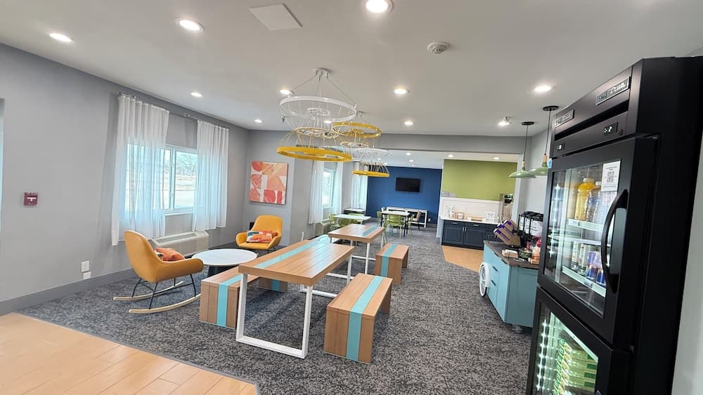 Spark by Hilton Moline Quad Cities property views in Moline, IL — gallery photo 3