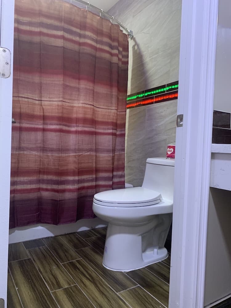 Mesa Motel gallery photo in Costa Mesa, CA — image 16