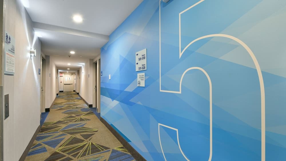 Country Inn & Suites by Radisson, Staten Island gallery photo in Staten Island, NY — image 19