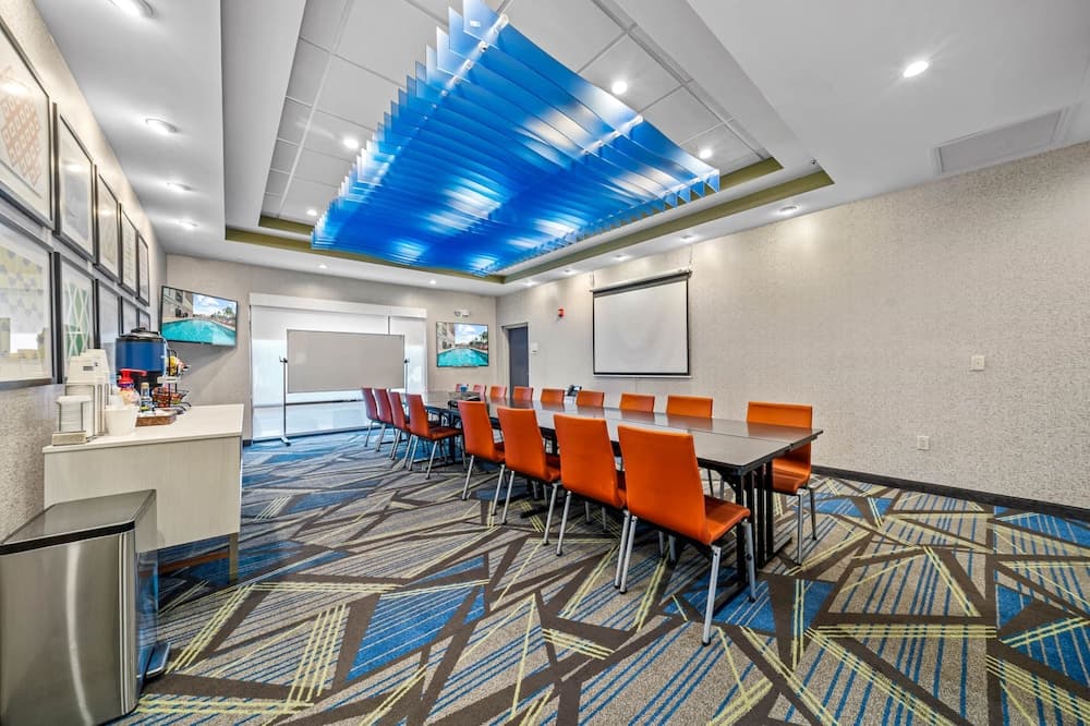 Holiday Inn Express & Suites Lakeland South by IHG gallery photo in Lakeland, FL — image 51