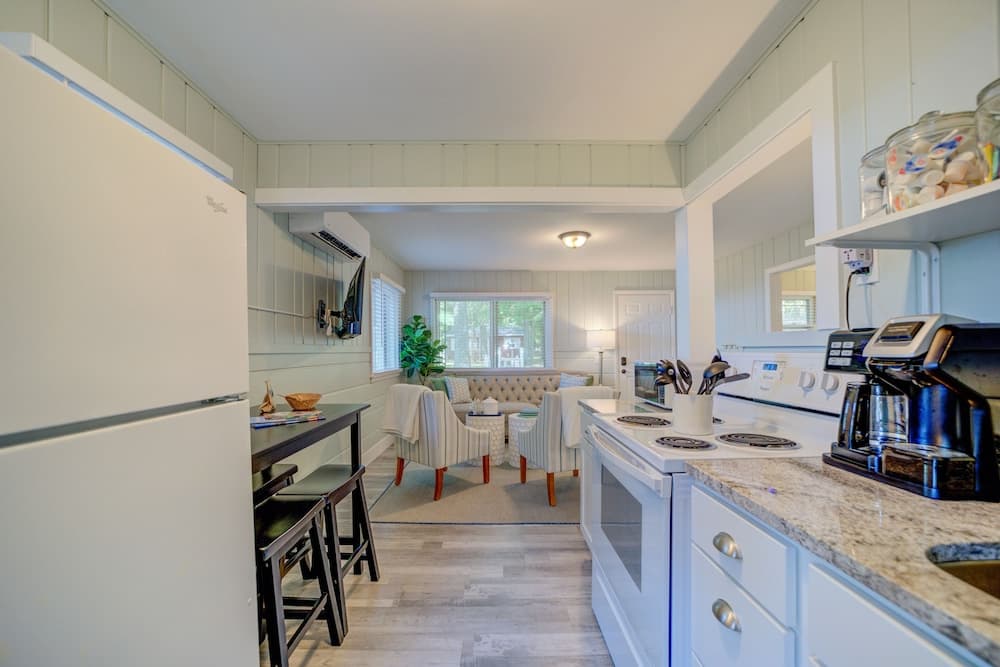 Scenic Drive Resort by DreamStay gallery photo in Muskegon, MI — image 111
