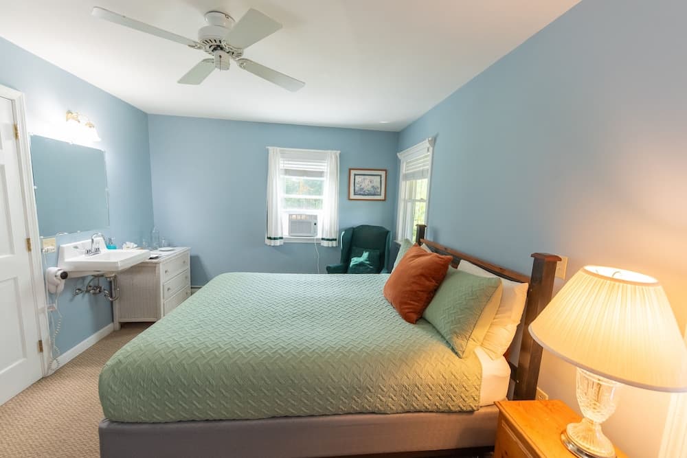Inn By The River property views in West Forks — gallery photo 3