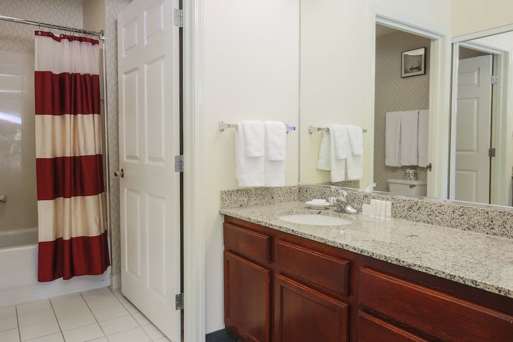 Residence Inn By Marriott Flint gallery photo in Flint, MI — image 22