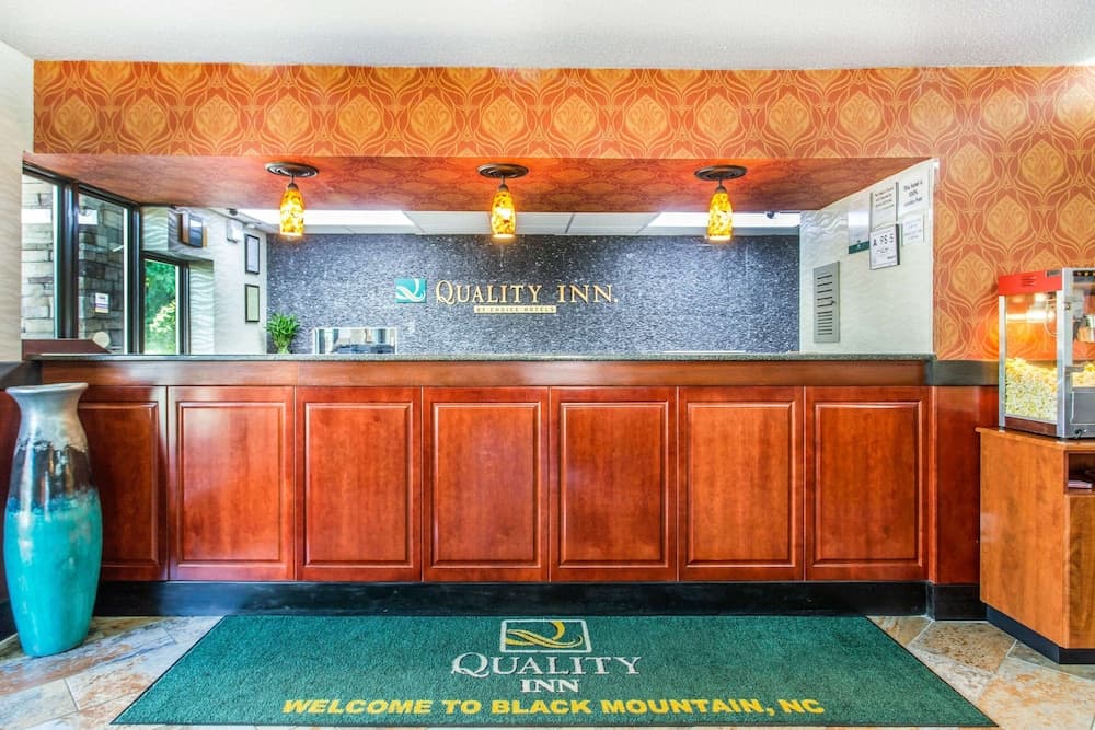Quality Inn Black Mountain-Asheville East interior in Black Mountain, NC — gallery photo 2