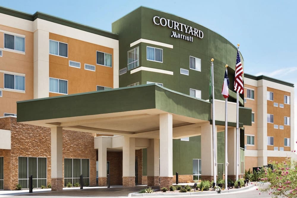 Courtyard El Paso East/i-10 featured exterior or lobby in El Paso, TX — similar hotel