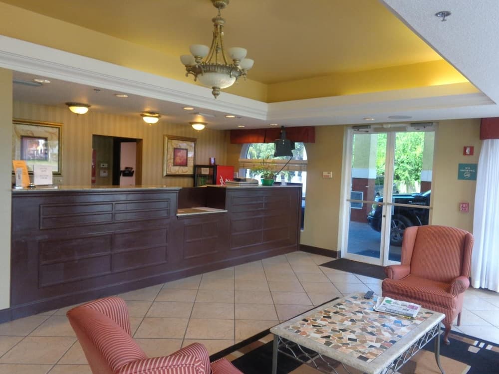Ruskin Inn Hotel gallery photo in Ruskin, FL — image 36