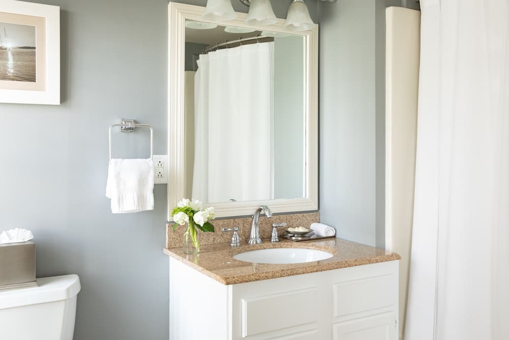 Vineyard Square Hotel & Suites gallery photo in Edgartown — image 6