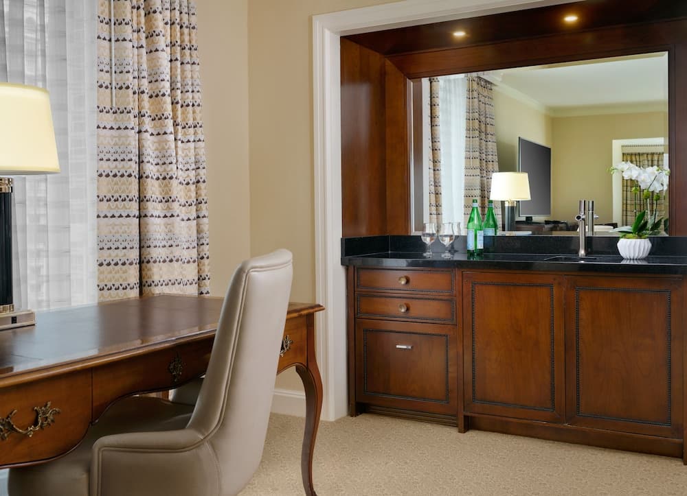 Little America Hotel property views in Salt Lake City, UT — gallery photo 3