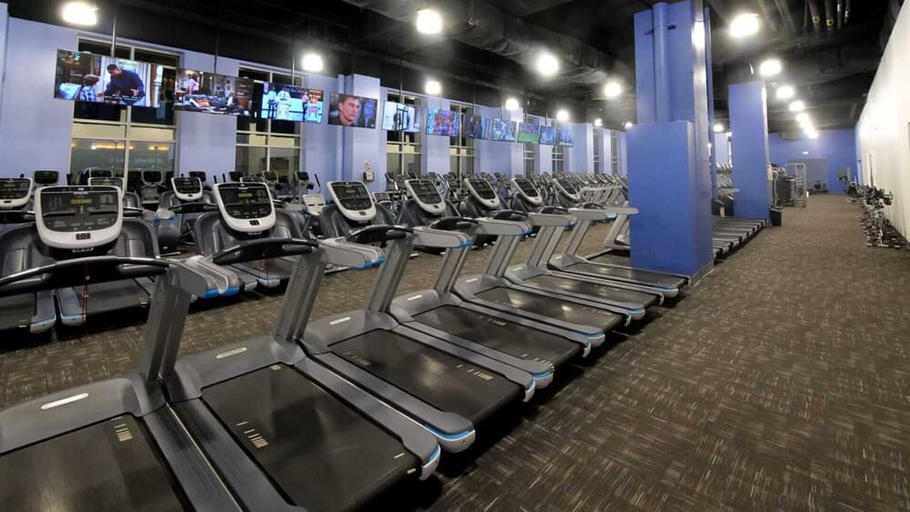 Astonishing Beachfront King Hotel CozySuites interior in Atlantic City, NJ — gallery photo 2