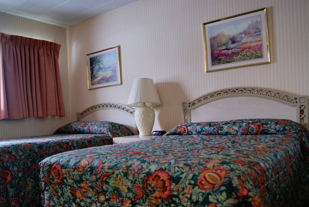 Meadow Court Inn property views in Ithaca, NY — gallery photo 3