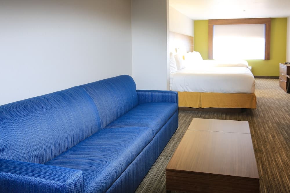 Holiday Inn Express Hotel & Suites Hesperia by IHG property views in Hesperia, CA — gallery photo 3