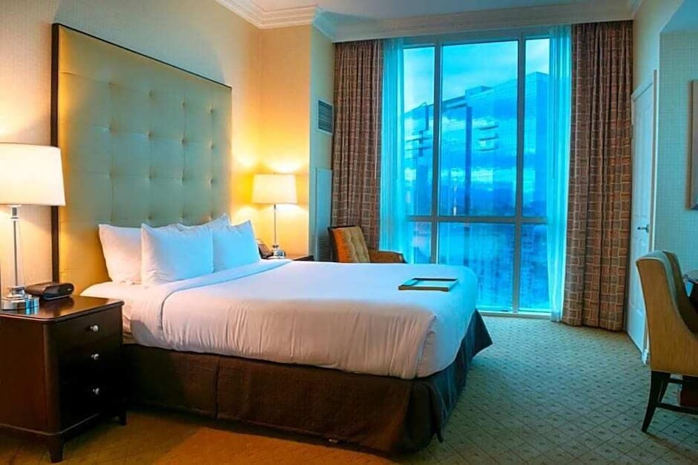 MGM Signature Executive Suite featured exterior or lobby in Las Vegas, NV — similar hotel