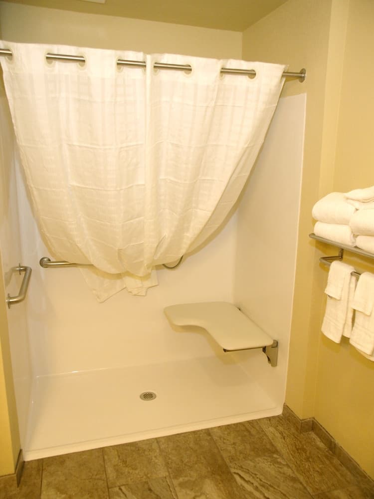 Cobblestone Inn & Suites - Vinton gallery photo in Vinton, LA — image 47