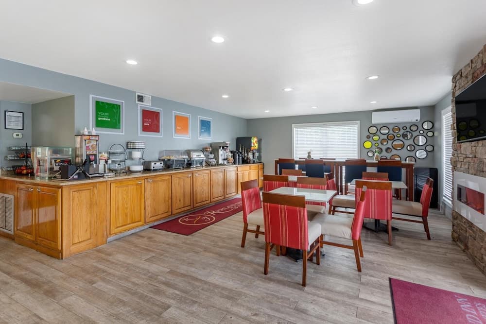 Richland Inn of Columbia property views in Columbia, TN — gallery photo 3
