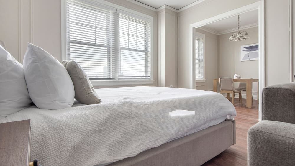 Central West End Apartments by Landing interior in St. Louis, MO — gallery photo 2