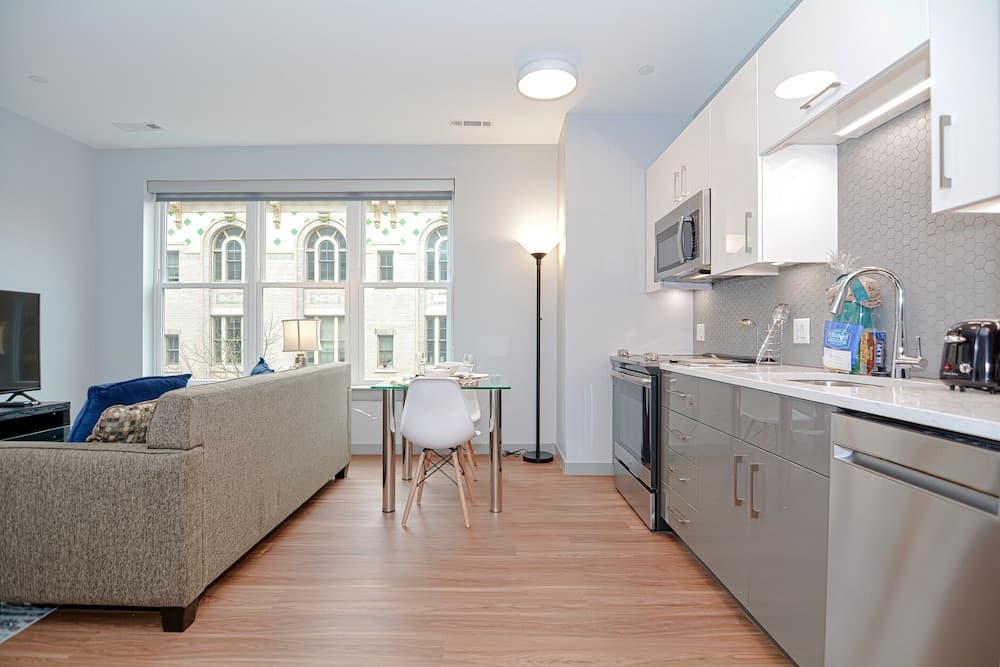 Global Luxury Suites Downtown Providence gallery photo in Providence, RI — image 18