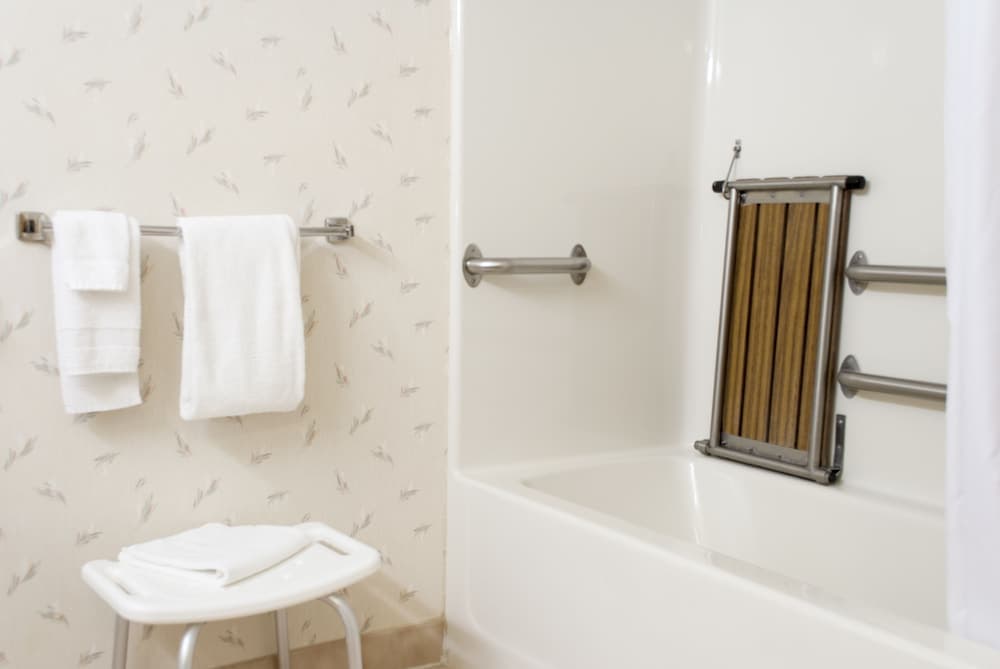 Country Inn & Suites by Radisson, Cedar Falls, IA gallery photo in Cedar Falls, IA — image 48