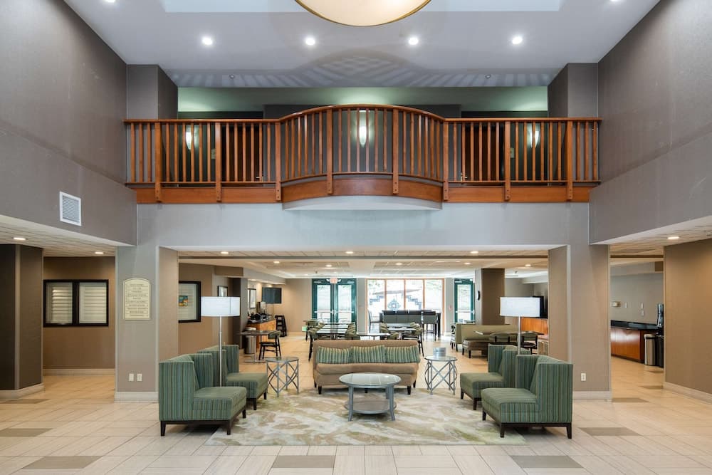 Best Western Inn & Suites San Mateo - San Francisco Airport property views in San Mateo, CA — gallery photo 3