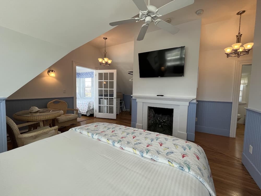 Beach Breeze Inn gallery photo in Falmouth, MA — image 9