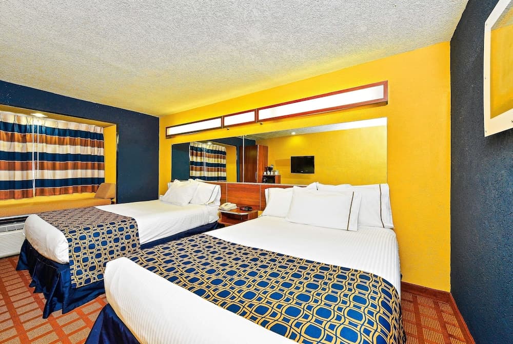 Microtel Inn & Suites by Wyndham New Braunfels gallery photo in New Braunfels, TX — image 7