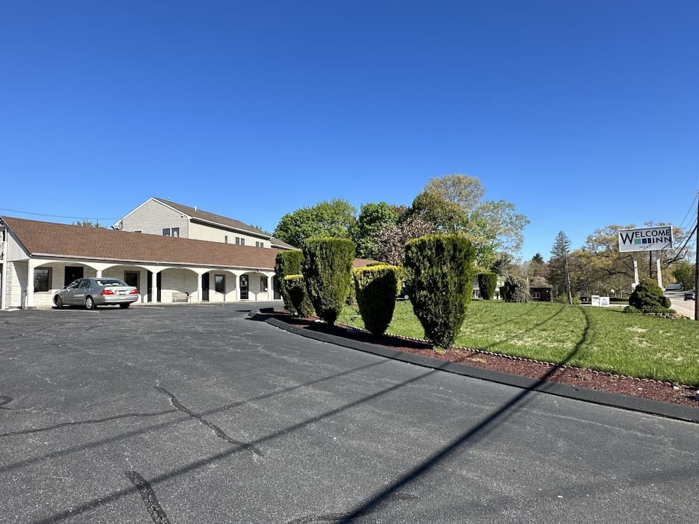 Welcome Inn featured exterior or lobby in North Kingstown — similar hotel