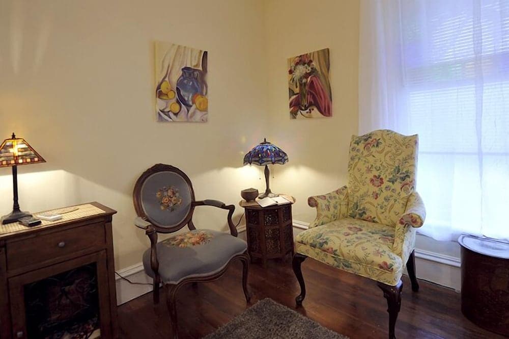 Hall House Hotel gallery photo in Dahlonega, GA — image 4