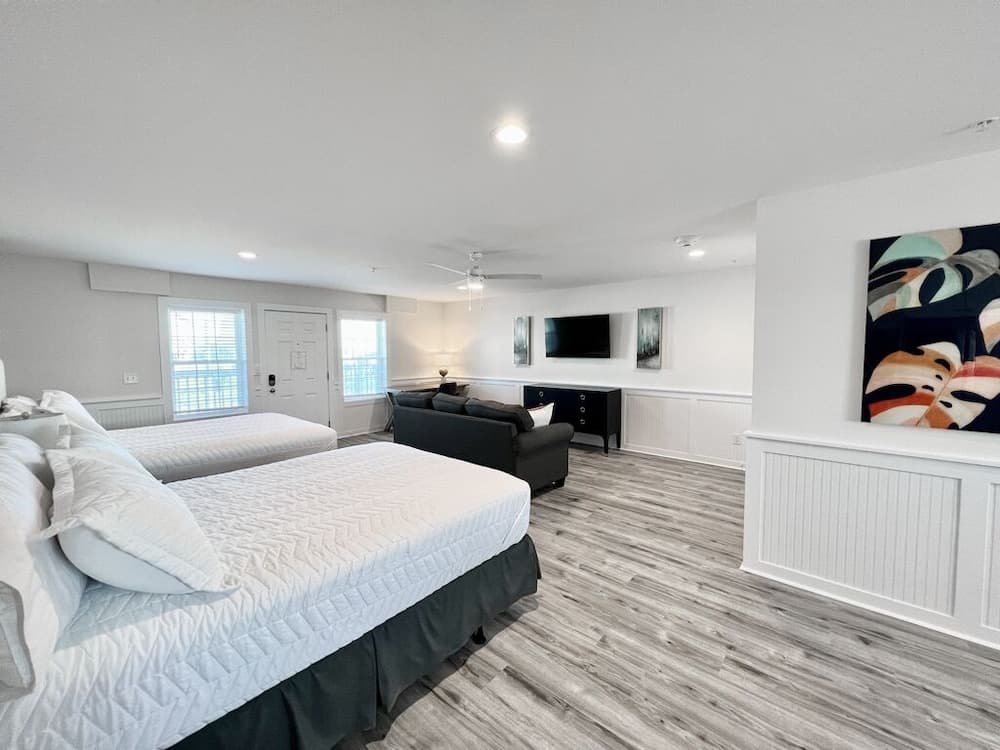 Saltwater Suites gallery photo in Holly Ridge, NC — image 6
