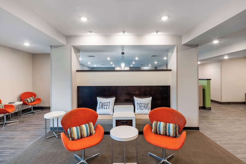MainStay Suites Spokane Airport property views in Spokane, WA — gallery photo 3