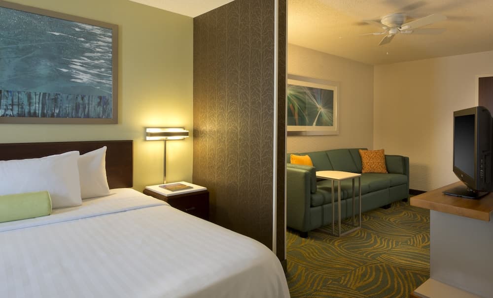 Kings Inn & Suites Mason property views in Loveland, OH — gallery photo 3