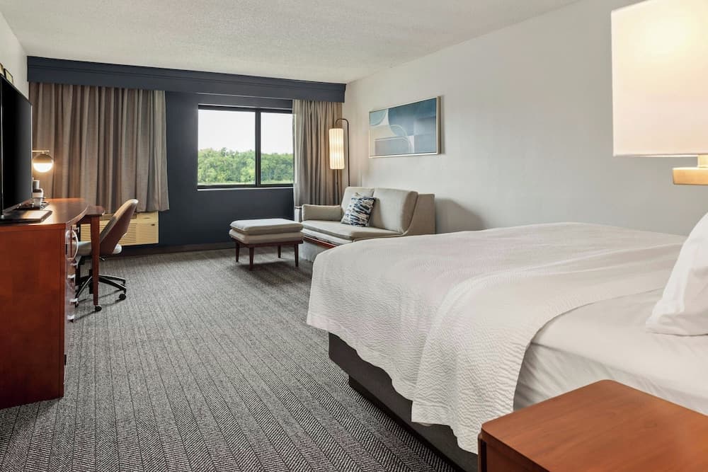 Courtyard by Marriott La Crosse property views in La Crosse, WI — gallery photo 3
