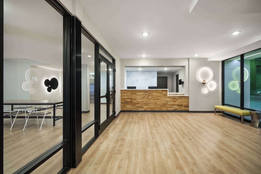 Echo Suites Extended Stay By Wyndham Phoenix-Peoria/Glendale gallery photo in Peoria, AZ — image 19
