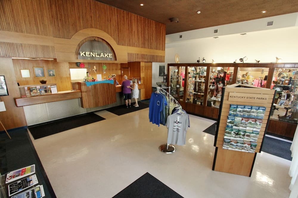 Kenlake State Resort Park interior in Hardin, KY — gallery photo 2