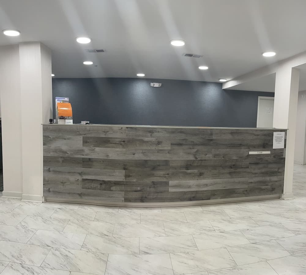 Griffin Inn and Suites interior in Griffin, GA — gallery photo 2
