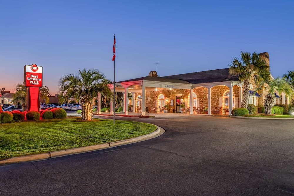 Best Western Plus Santee Inn — hotel in Santee, South Carolina